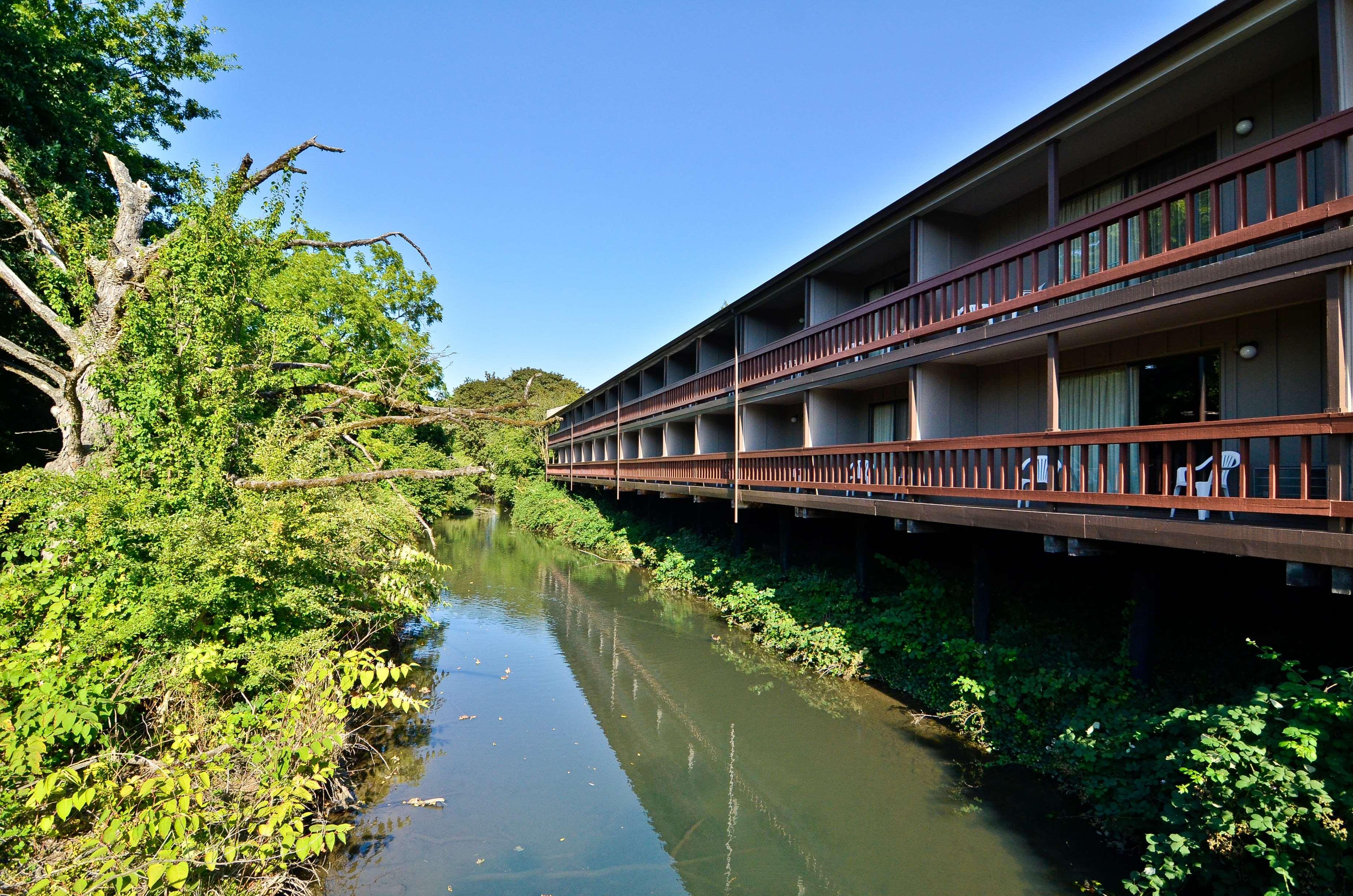 Best Western New Oregon Motel Eugene Exterior foto